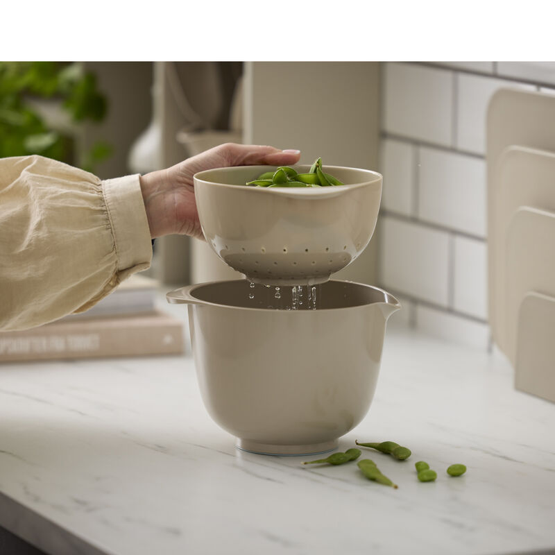NEW Margrethe Mixing bowl with colander