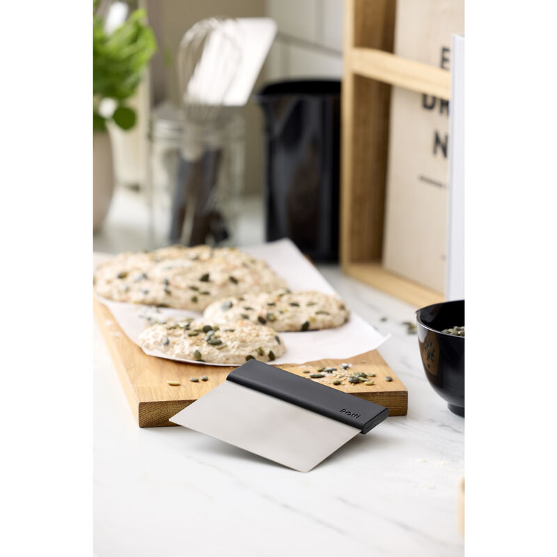 Emma Dough cutter