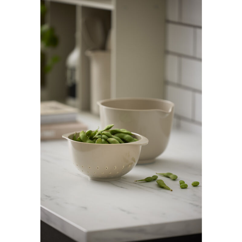 NEW Margrethe Mixing bowl with colander
